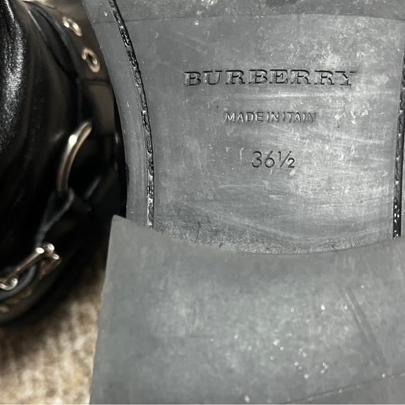 Burberry Boots - Picture 7 of 7